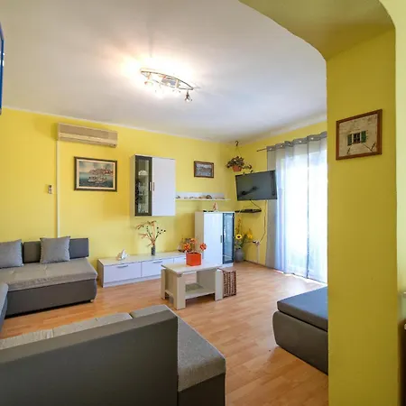 Prázdninový dům Beautiful In Šibenik